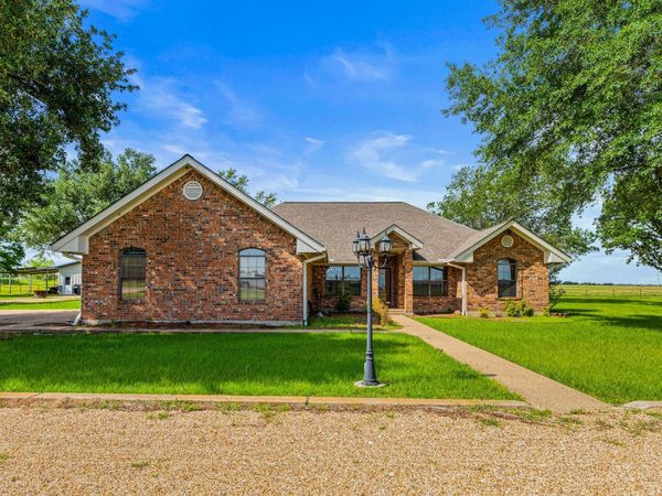 11077 County Road 440, Thorndale, TX 76577