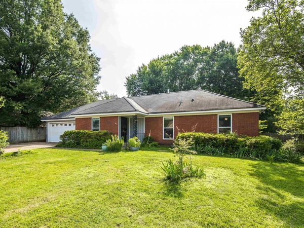 3102 NEWMARKET DR, Bartlett, TN 38134