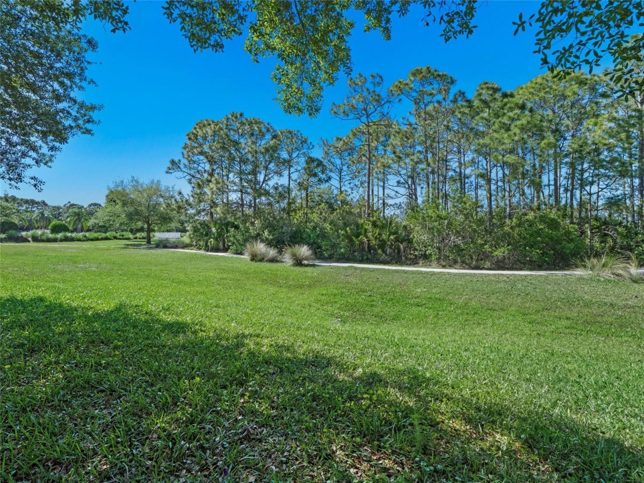 319 Gardendale Circle Se, Palm Bay, FL 32909 Photo