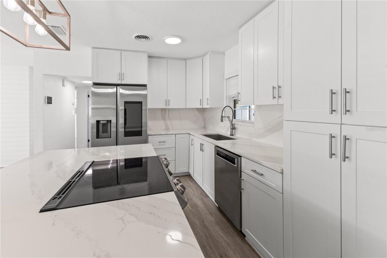 2090 75th Street N, Saint Petersburg, FL 33710 Photo