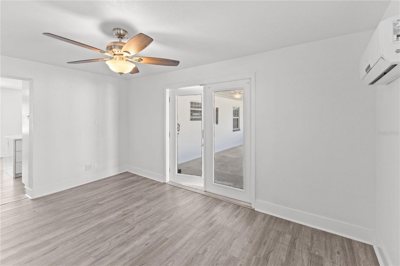 2090 75th Street N, Saint Petersburg, FL 33710 Photo