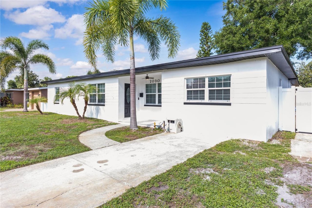 2090 75th Street N, Saint Petersburg, FL 33710 Photo