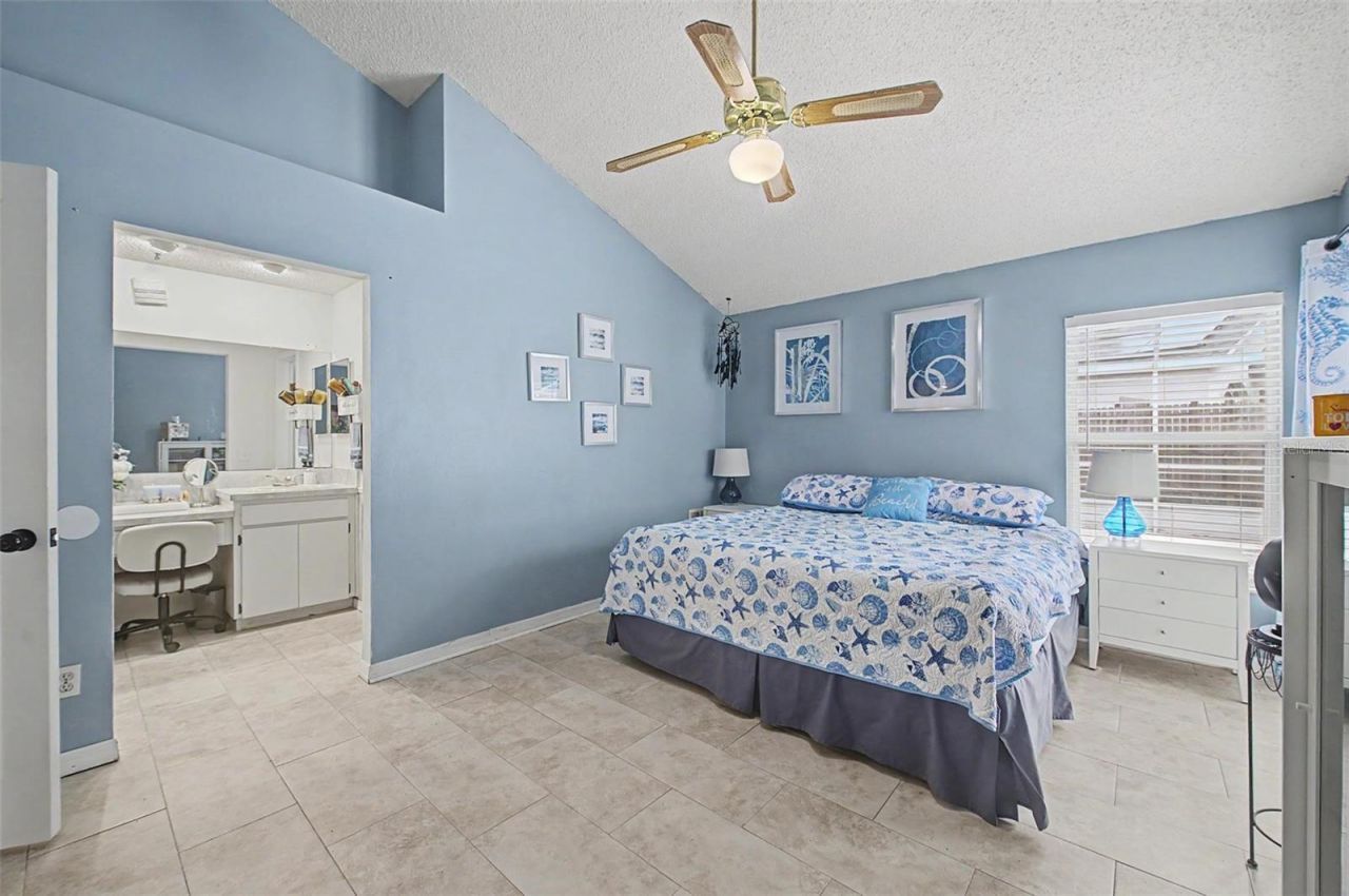 655 Sand Ridge Drive , Valrico, FL 33594 Photo