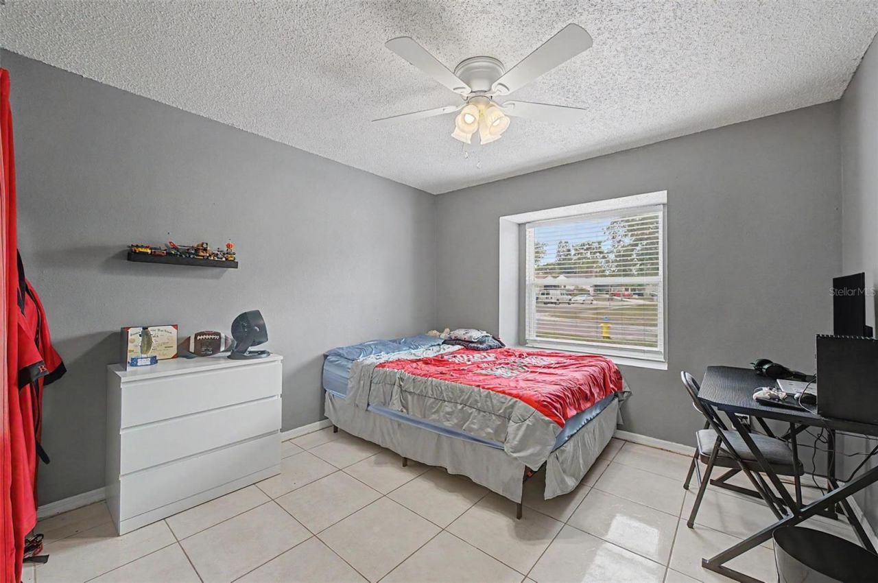 655 Sand Ridge Drive , Valrico, FL 33594 Photo