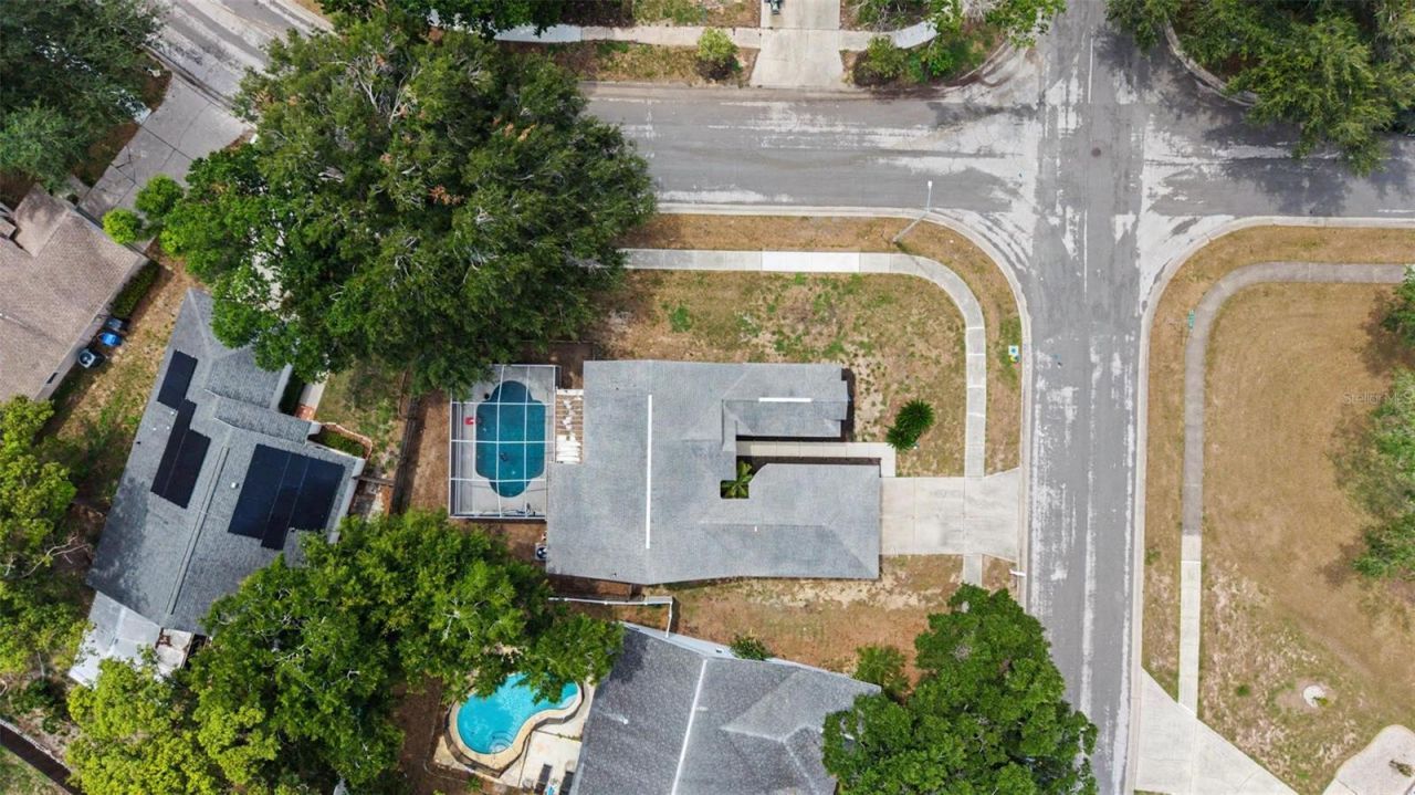 655 Sand Ridge Drive , Valrico, FL 33594 Photo
