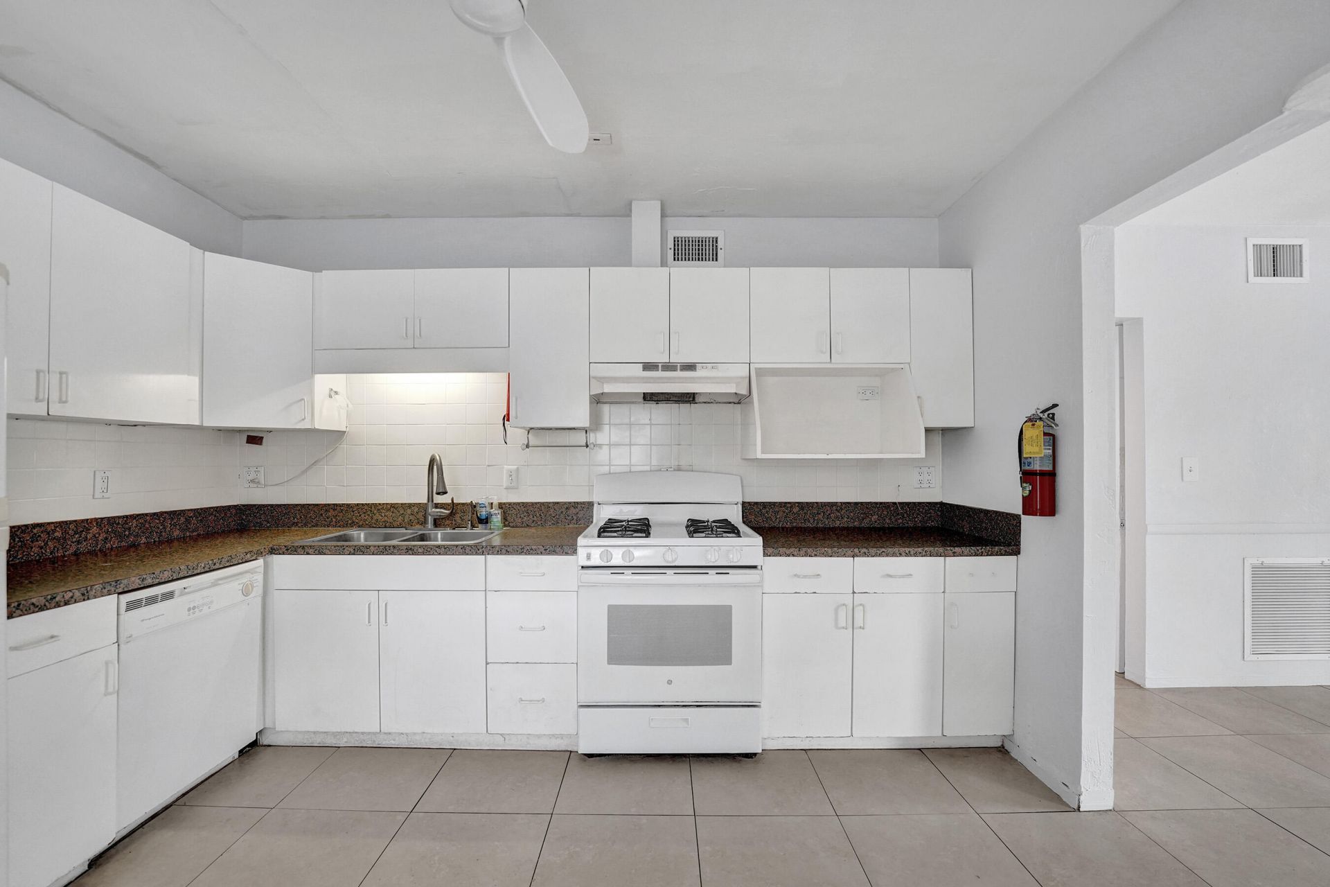 816 SE 12th Street, Fort Lauderdale, FL 33316 Photo