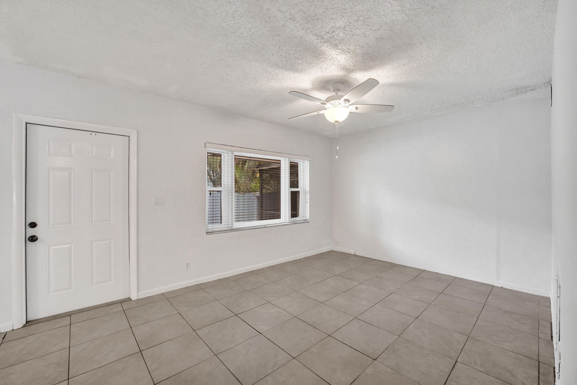 816 SE 12th Street, Fort Lauderdale, FL 33316 Photo