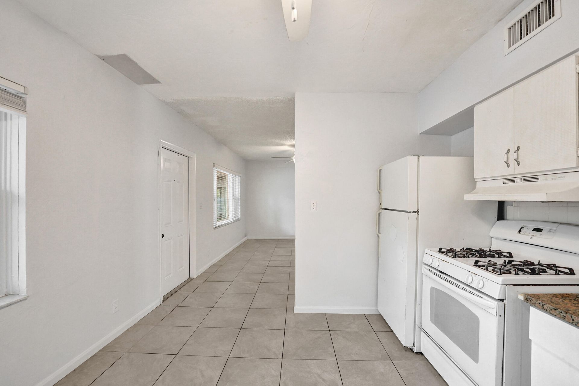 816 SE 12th Street, Fort Lauderdale, FL 33316 Photo