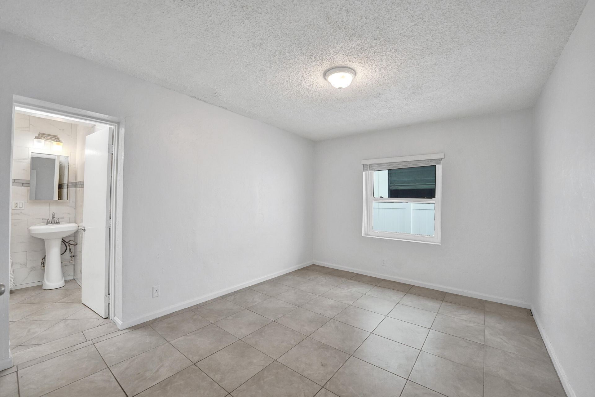 816 SE 12th Street, Fort Lauderdale, FL 33316 Photo