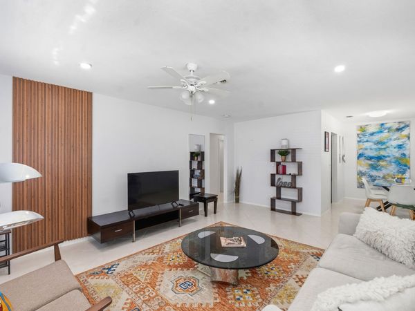 23 NE 19th Avenue, Pompano Beach, FL 33060