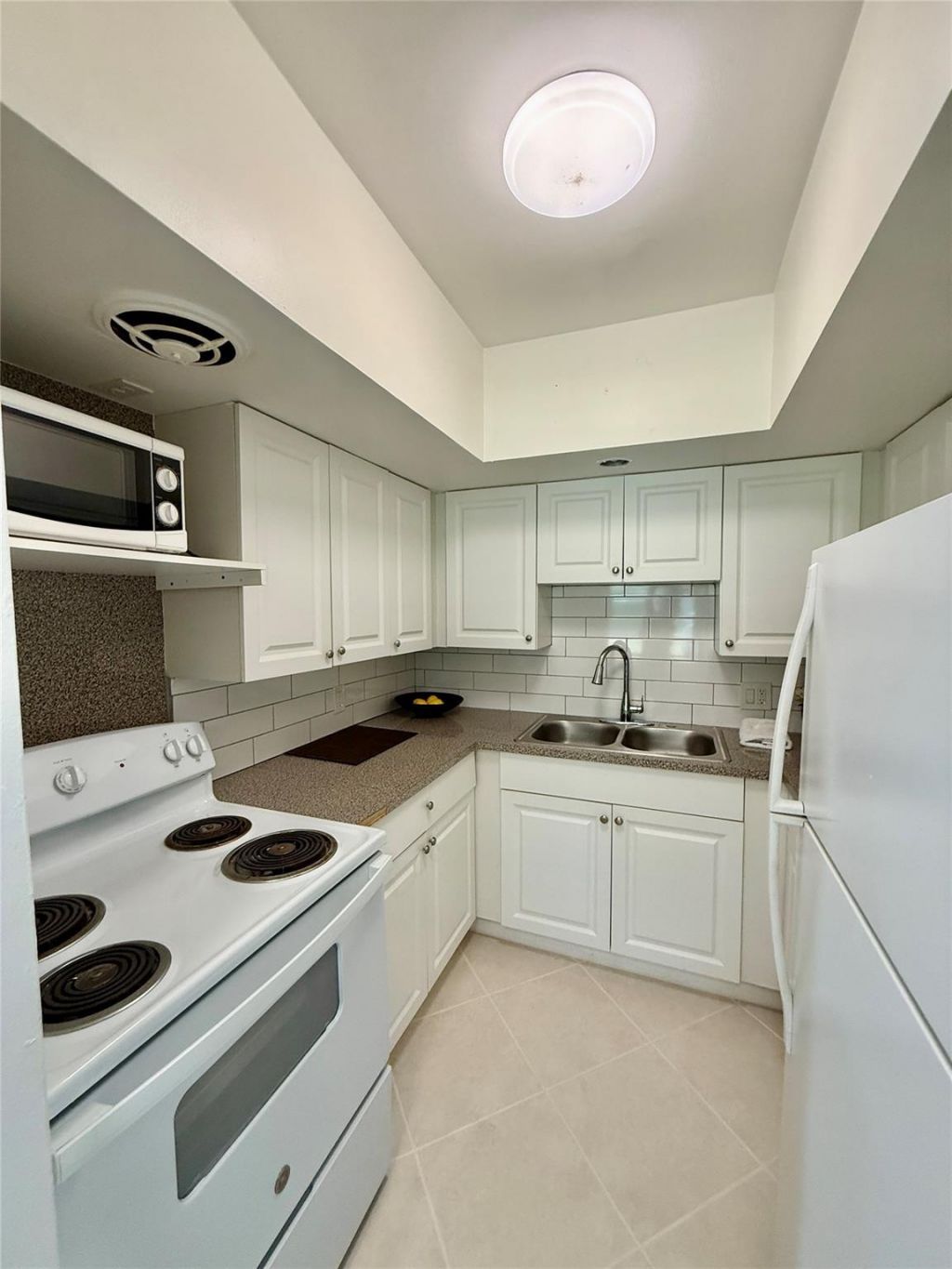 23 NE 19th Avenue, Pompano Beach, FL 33060 Photo