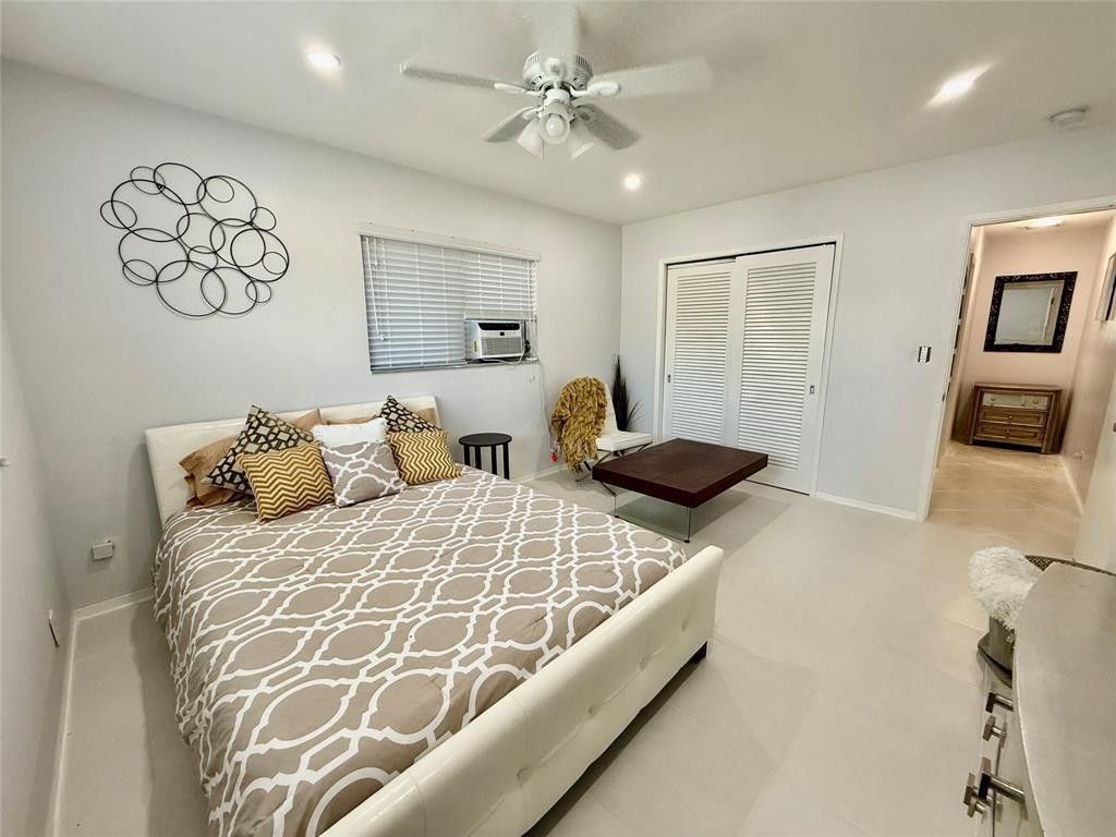 23 NE 19th Avenue, Pompano Beach, FL 33060 Photo