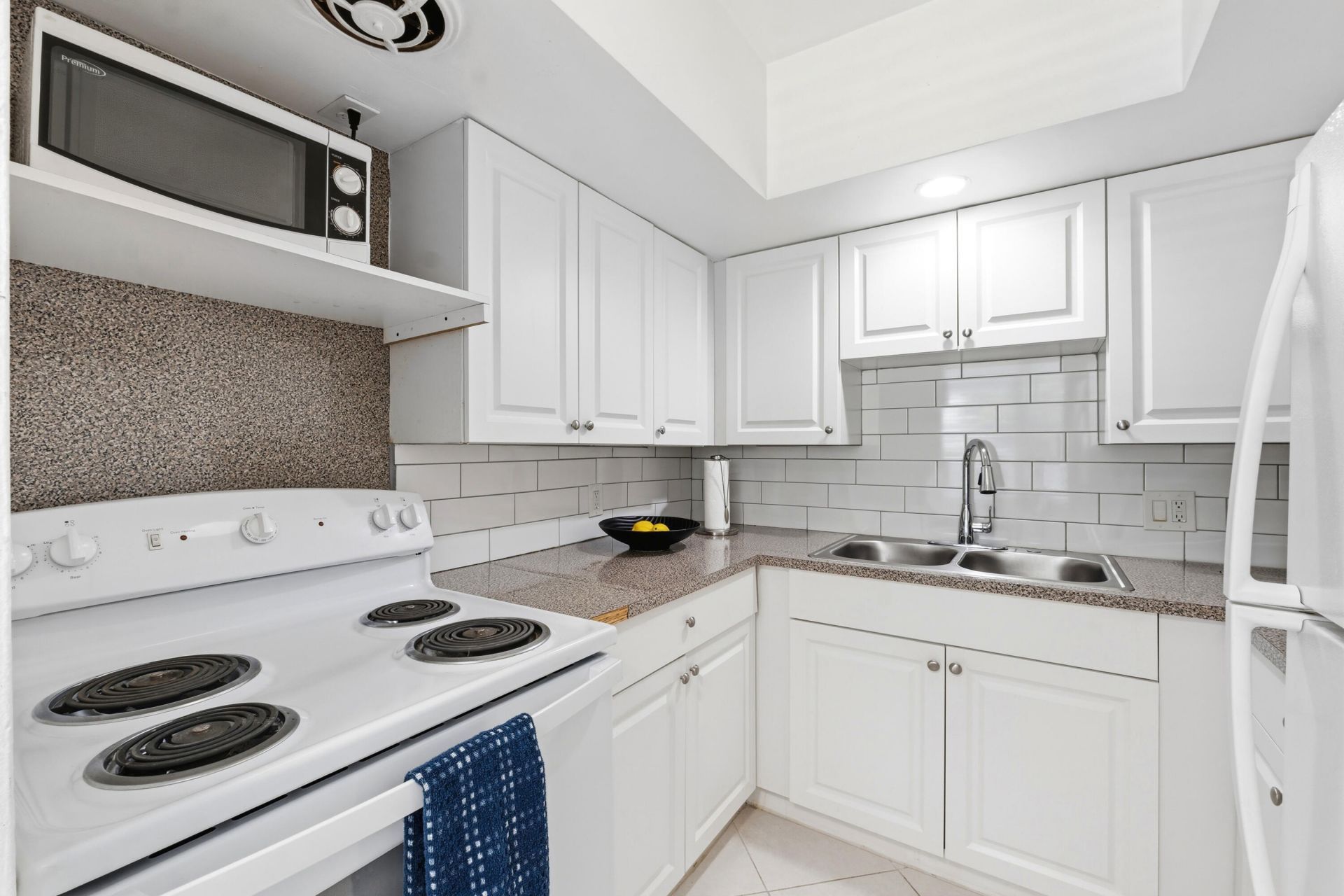 23 NE 19th Avenue, Pompano Beach, FL 33060 Photo