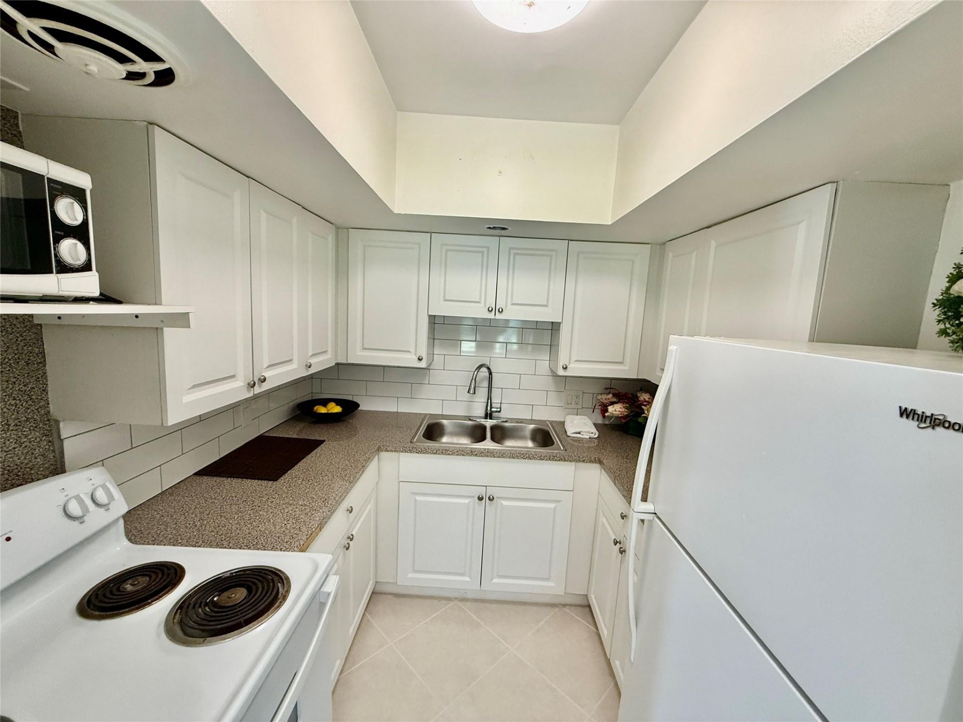 23 NE 19th Avenue, Pompano Beach, FL 33060 Photo