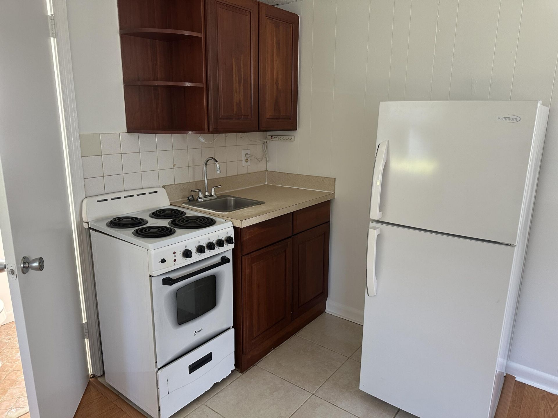2400 Park Avenue, Unit 5, Riviera Beach, FL 33404 Photo