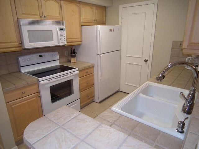 815 W Boynton Beach Boulevard, Unit 10-103, Boynton Beach, FL 33426 Photo