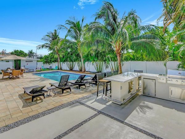2740 NE 30th Place, Unit 1-2, Fort Lauderdale, FL 33306