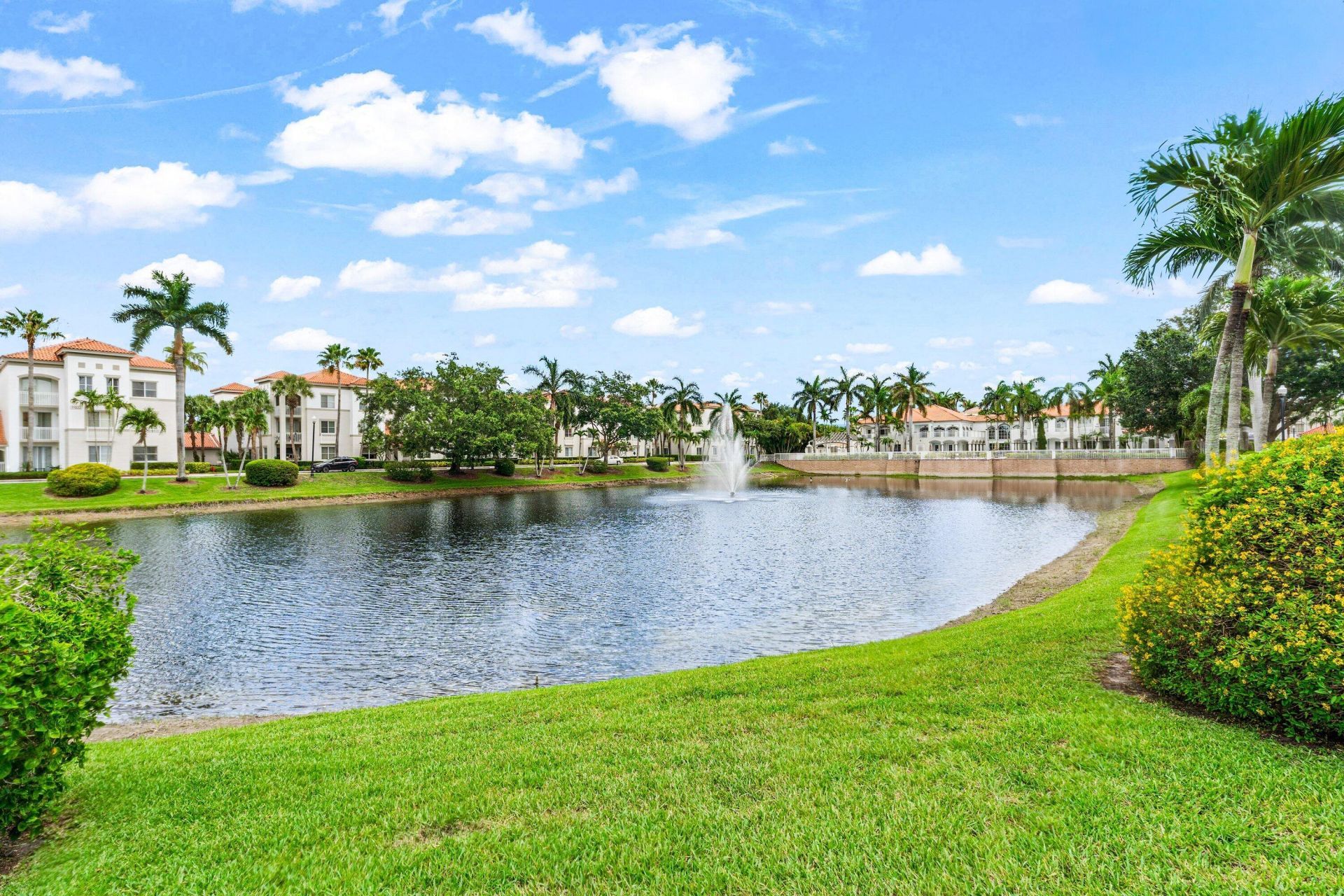 11022 Legacy Drive, Unit 305, Palm Beach Gardens, FL 33410 Photo