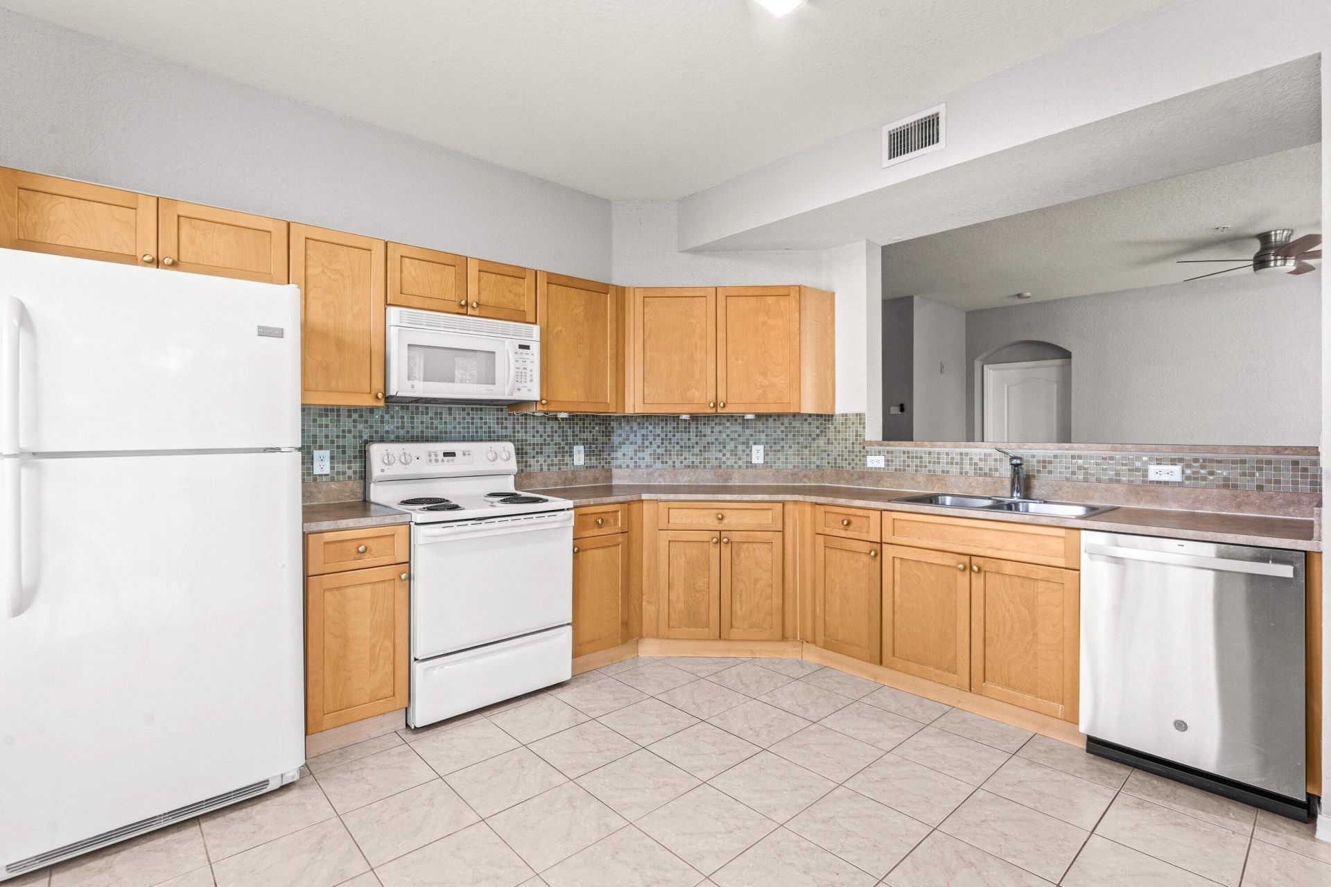 11022 Legacy Drive, Unit 305, Palm Beach Gardens, FL 33410 Photo