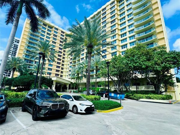 2501 S Ocean Drive, Unit 1005, Hollywood, FL 33019