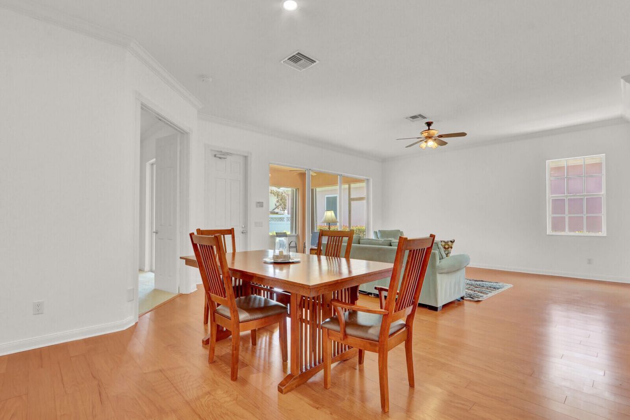 114 Honeysuckle Drive, Jupiter, FL 33458 Photo