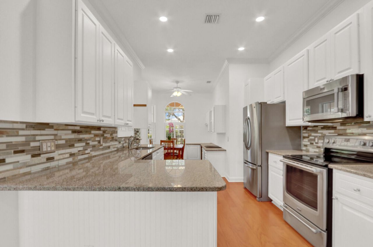 114 Honeysuckle Drive, Jupiter, FL 33458 Photo