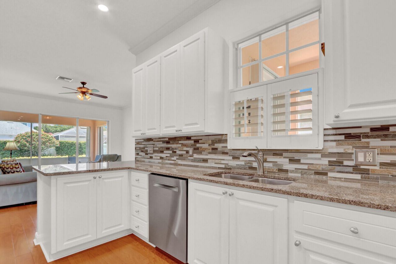 114 Honeysuckle Drive, Jupiter, FL 33458 Photo