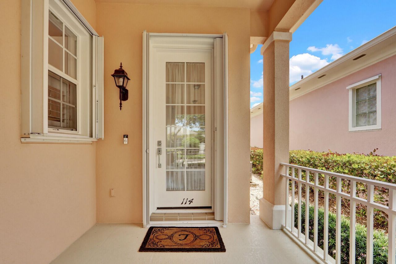 114 Honeysuckle Drive, Jupiter, FL 33458 Photo