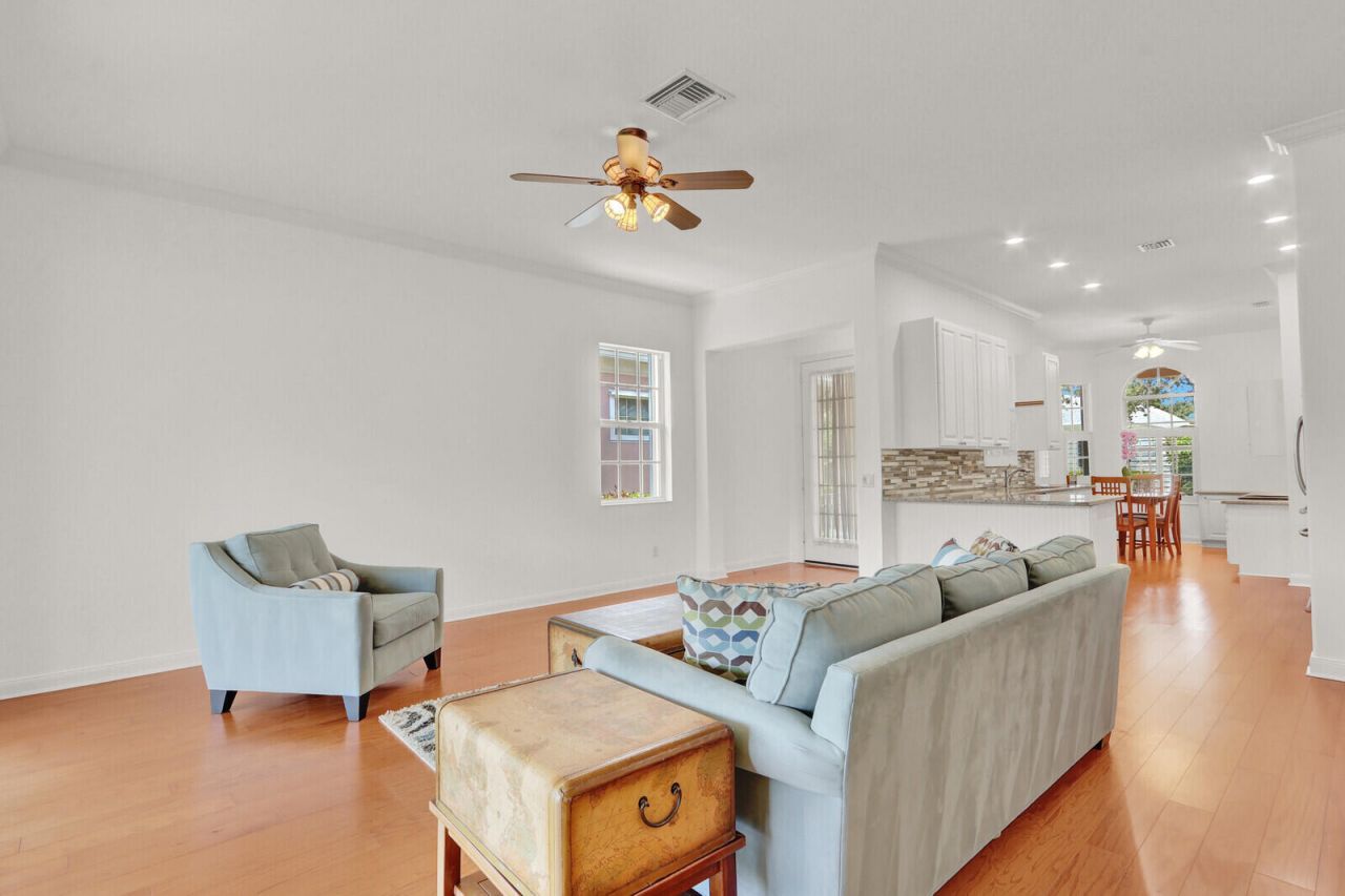 114 Honeysuckle Drive, Jupiter, FL 33458 Photo