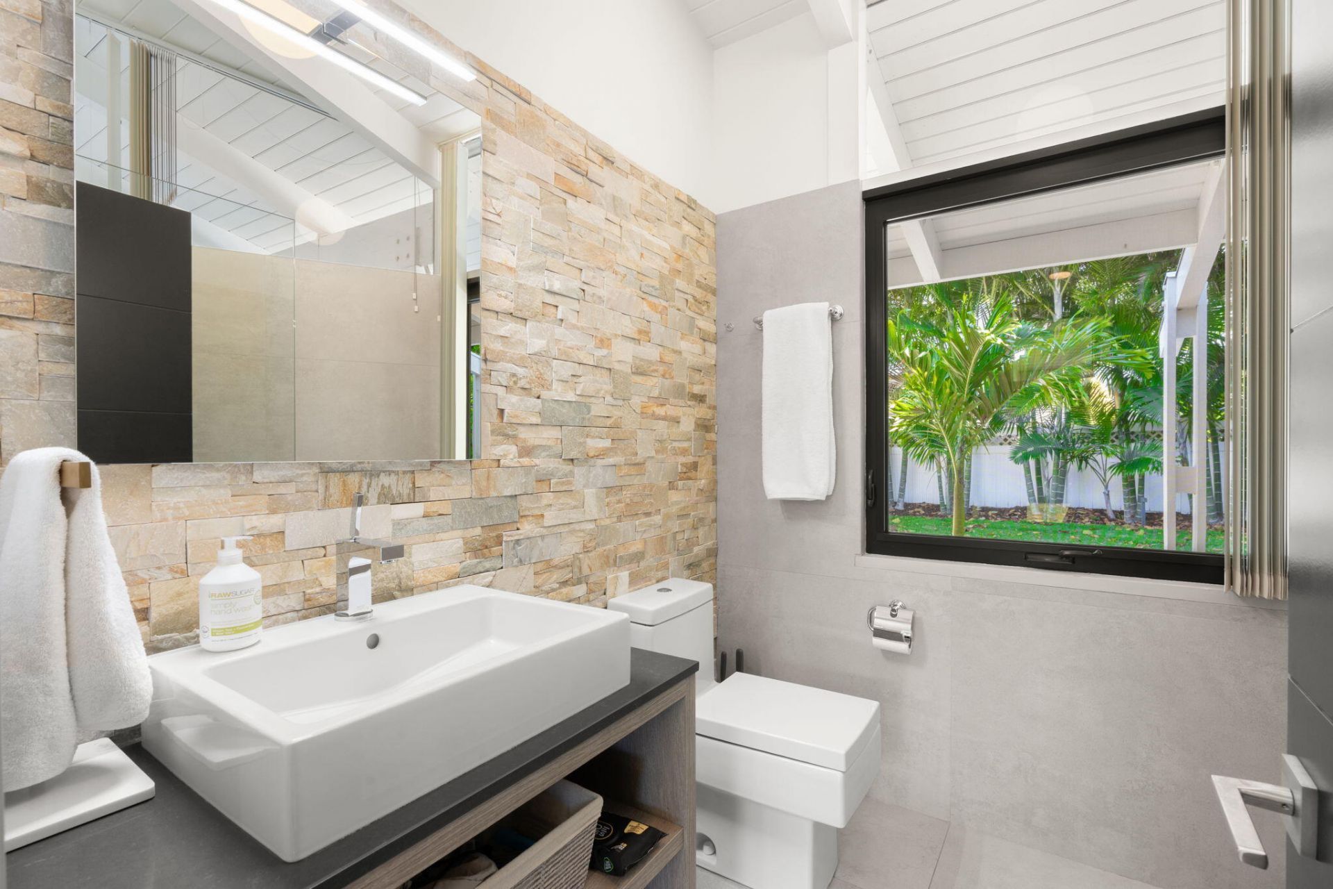 1425 Middle River Drive, Fort Lauderdale, FL 33304 Photo