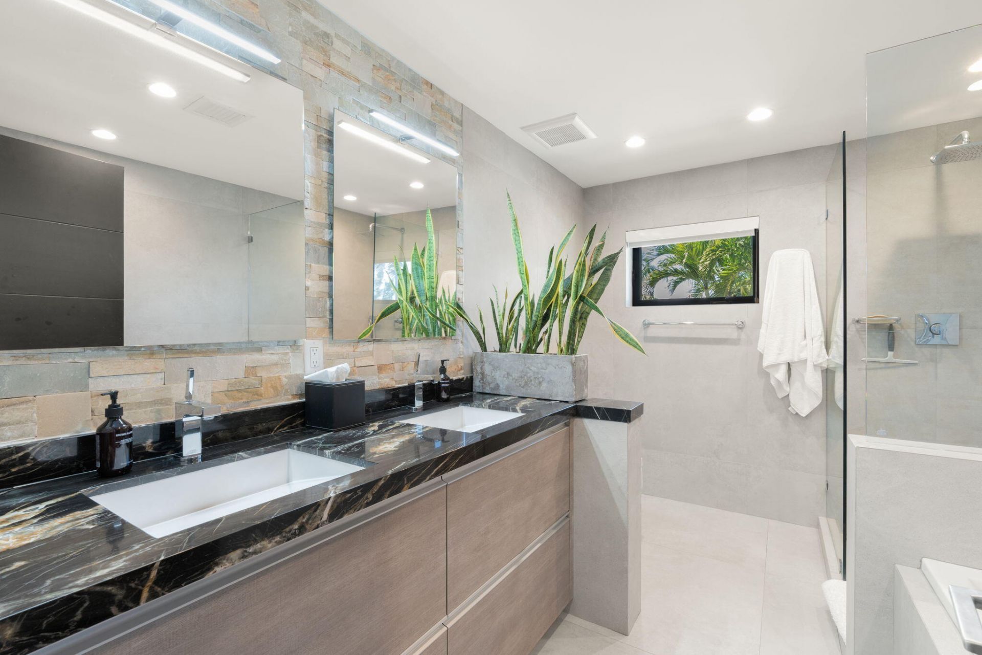 1425 Middle River Drive, Fort Lauderdale, FL 33304 Photo