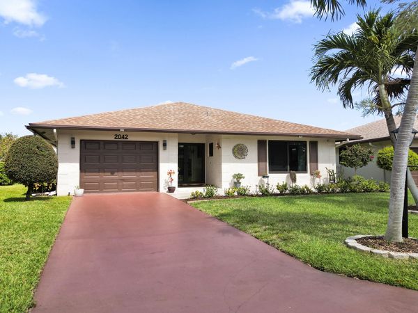 2042 SW 17th Circle, Deerfield Beach, FL 33442