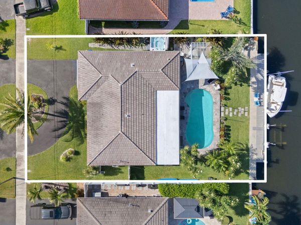 240 SE 2nd Avenue, Pompano Beach, FL 33060