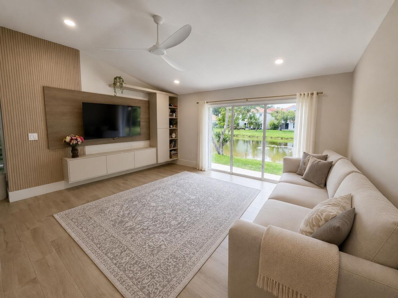 1073 Aspri Way, Riviera Beach, FL 33418 Photo