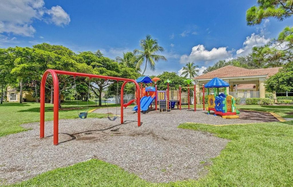 1073 Aspri Way, Riviera Beach, FL 33418 Photo