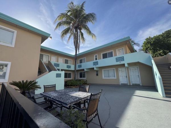 323 Monroe Street, Unit 1-6, Hollywood, FL 33023