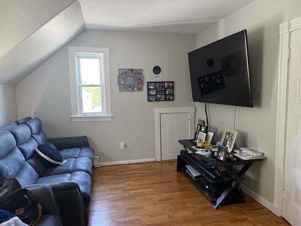 80 E Division, Unit 2, Braintree, MA 02184