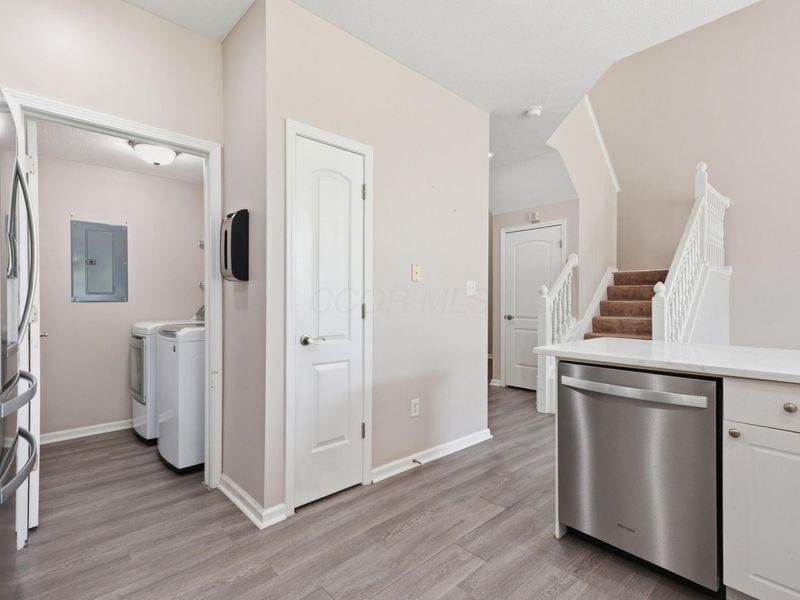 3805 Gabrielle Drive , Dublin, OH 43016 Photo 8
