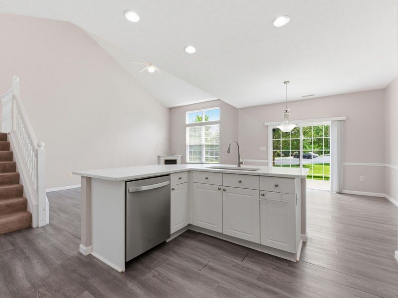 3805 Gabrielle Drive , Dublin, OH 43016 Photo 9