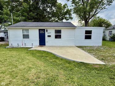 607 Ellenhurst Drive , Anderson, IN 46012