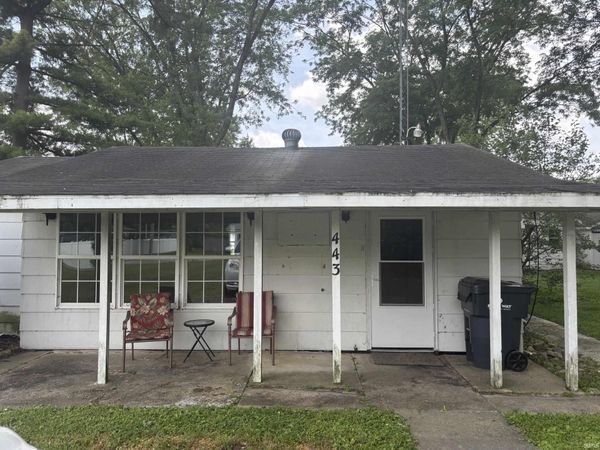 443 W Oil Street, Montpelier, IN 47359