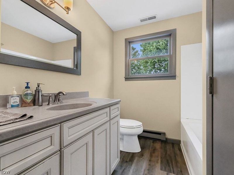 13390 Ravenna Avenue NE, Hartville, OH 44632 Photo 15