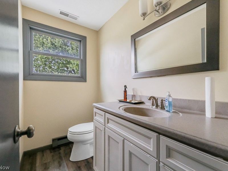 13390 Ravenna Avenue NE, Hartville, OH 44632 Photo 18