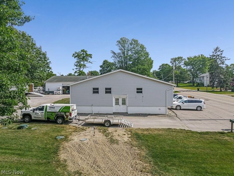 13390 Ravenna Avenue NE, Hartville, OH 44632 Photo 7