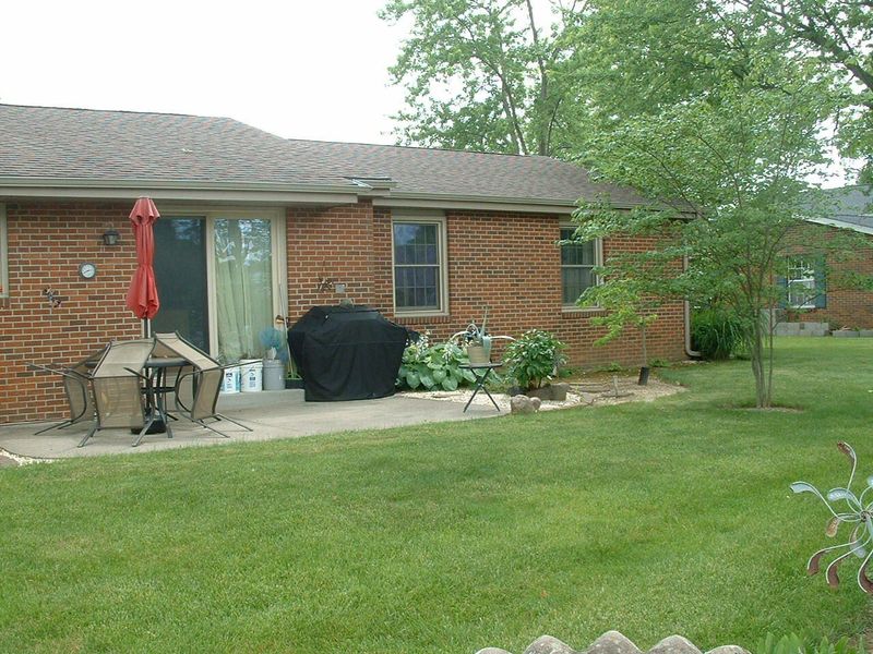 814 Aster Drive, Wapakoneta, OH 45895 Photo 10