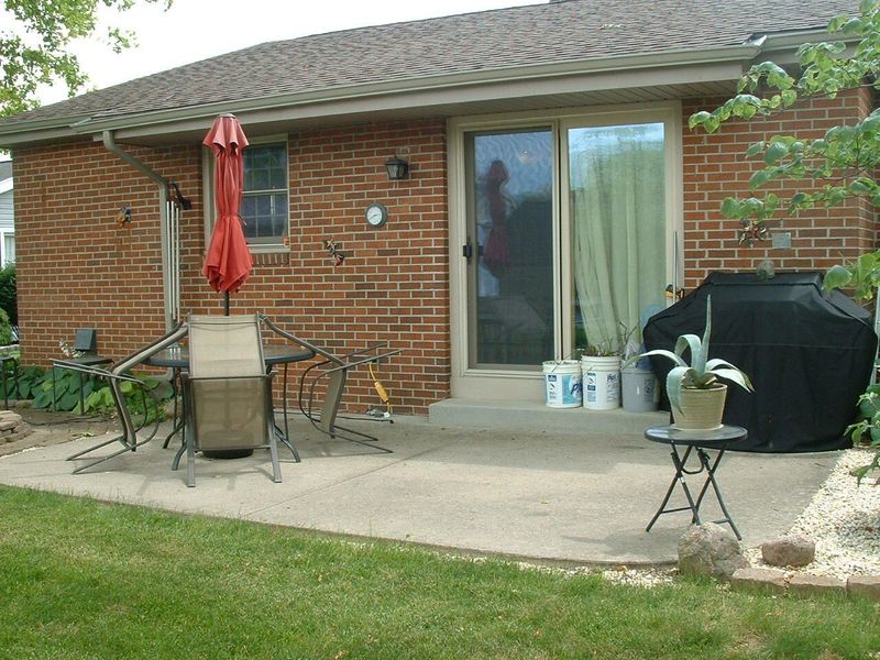 814 Aster Drive, Wapakoneta, OH 45895 Photo 6