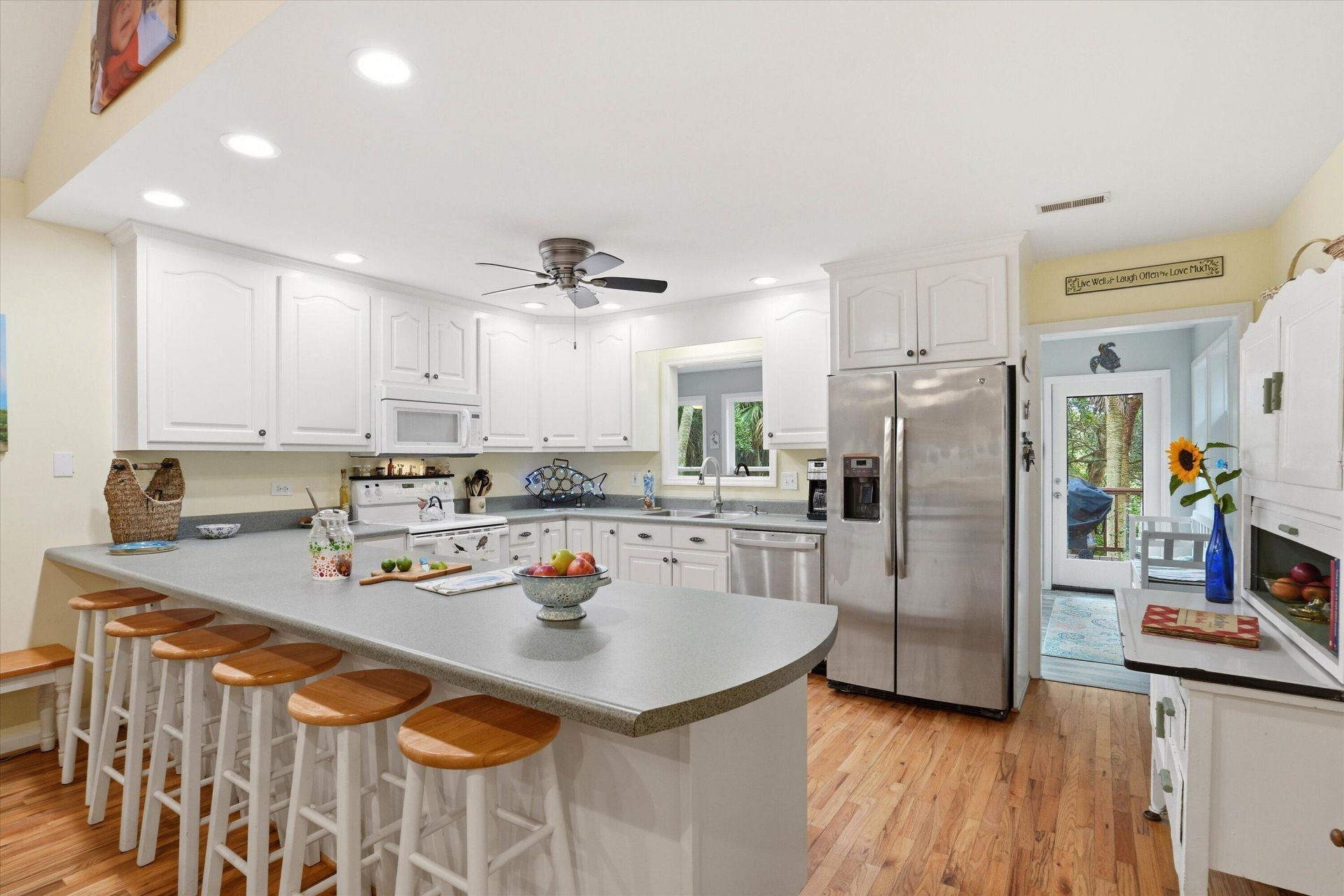 609 Dolphin Road Photo 13