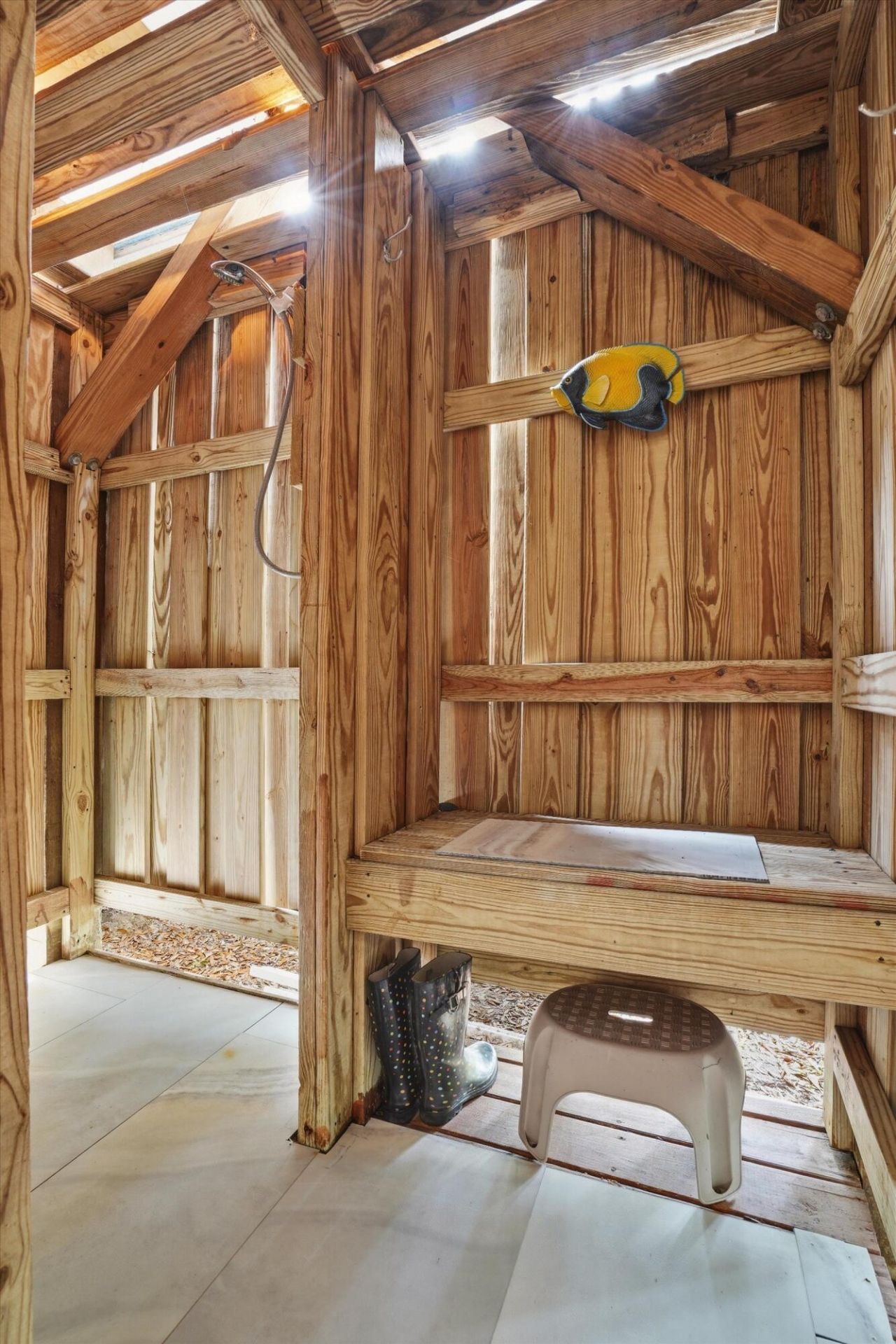 609 Dolphin Road Photo 42