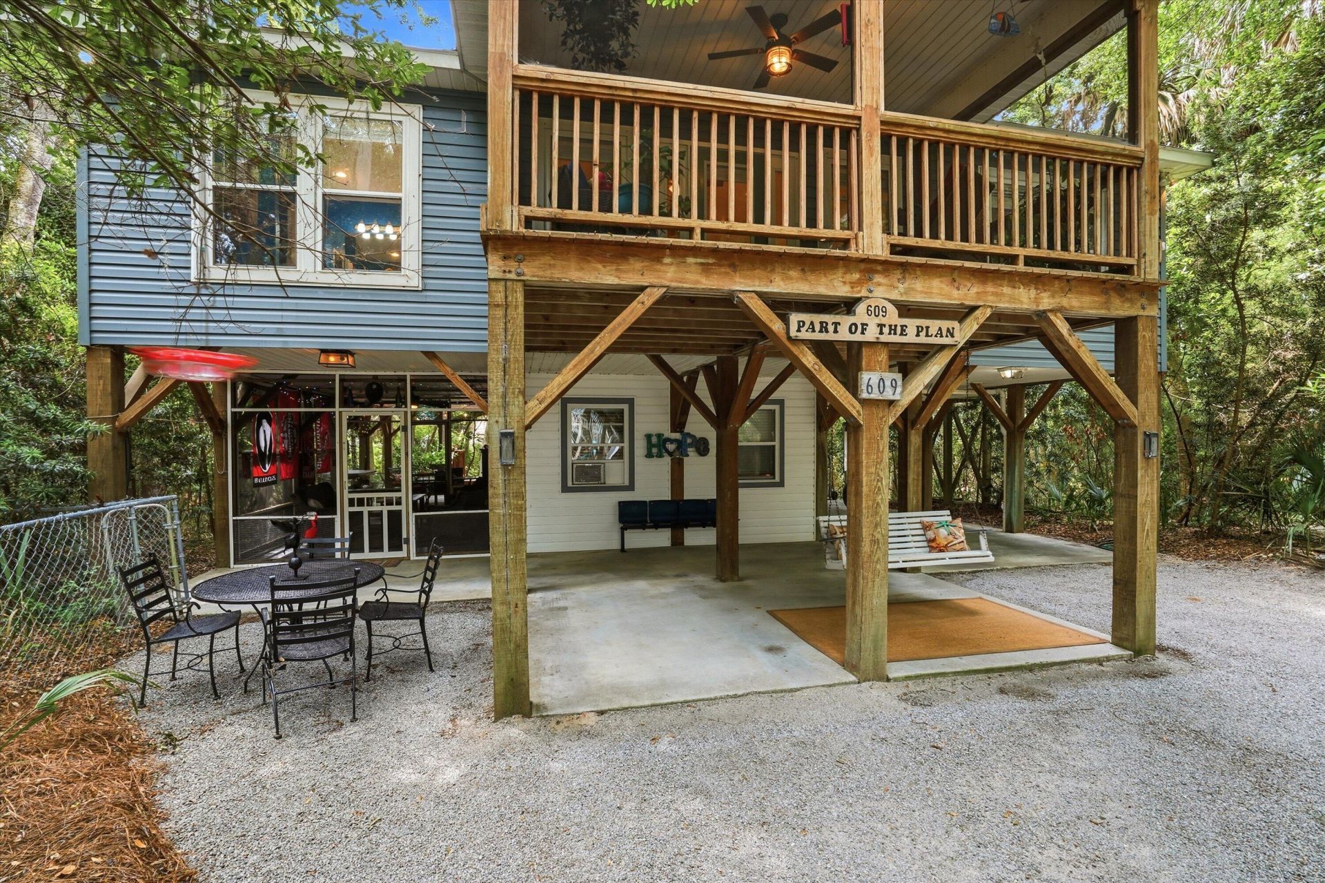 609 Dolphin Road Photo 5