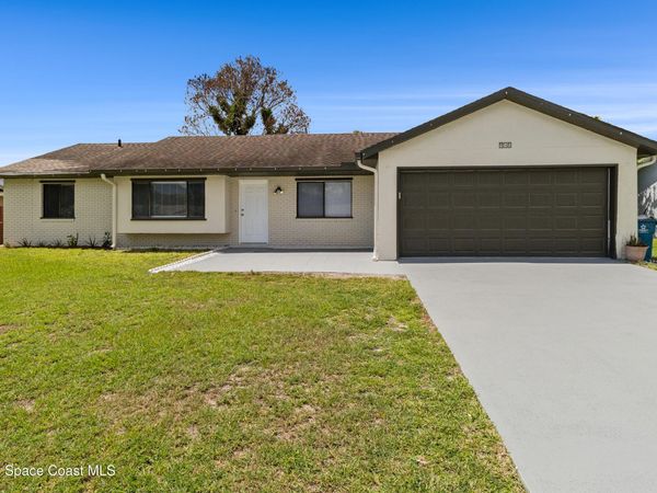940 Forest Street NE , Palm Bay, FL 32907